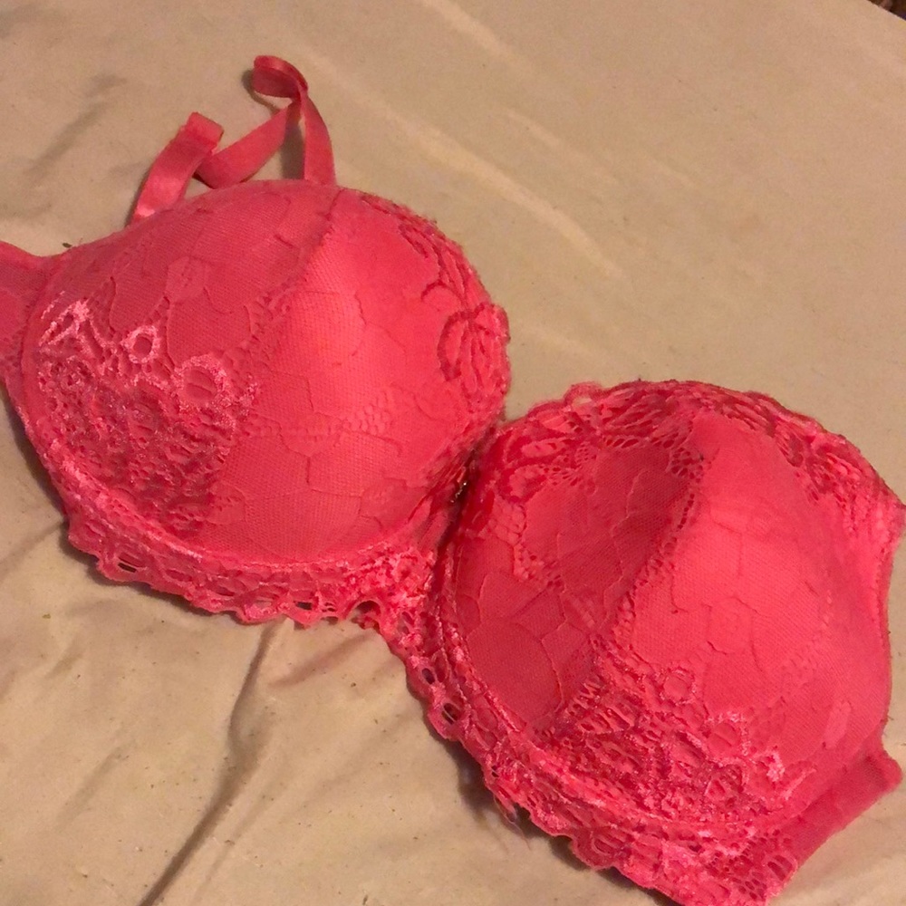 XOXO, Bright pink, 38DD